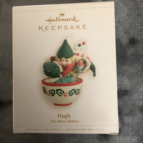 Hallmark Hugh the Merry baker’s ornament - Picture 1 of 2